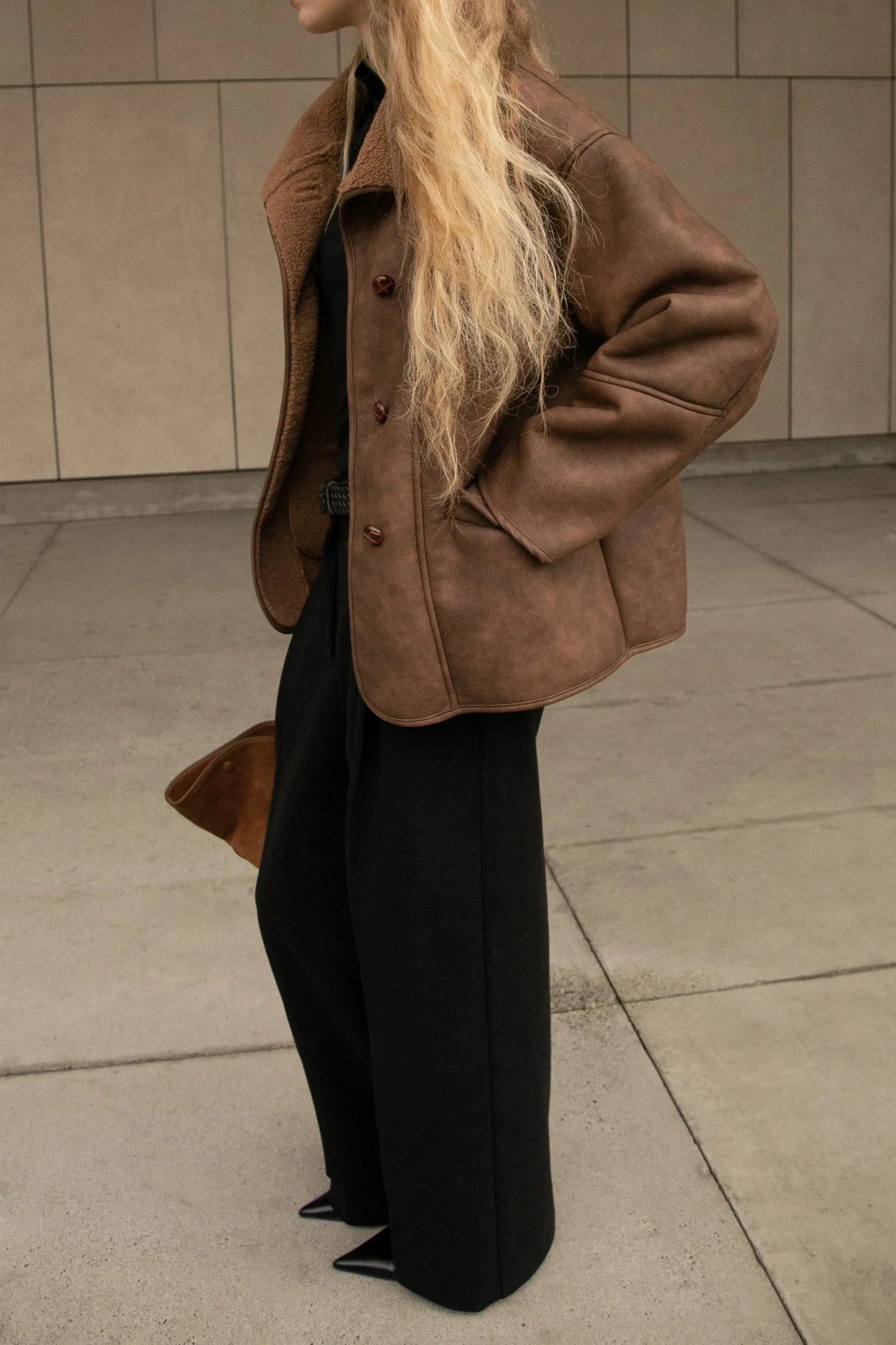 OVERSIZED VEGAN SUEDE SHERPA JACKET